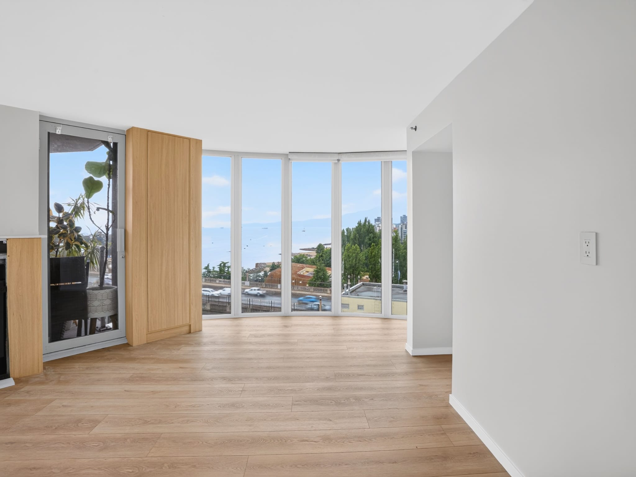 Downtown Vancouver, Yaletown, Kitchen and Home Remodel project preview